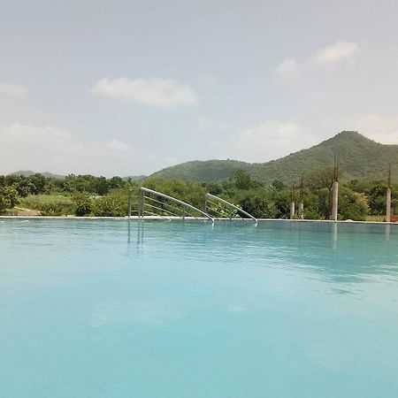 Palm Valley Svasti Resort Nāi Exterior photo