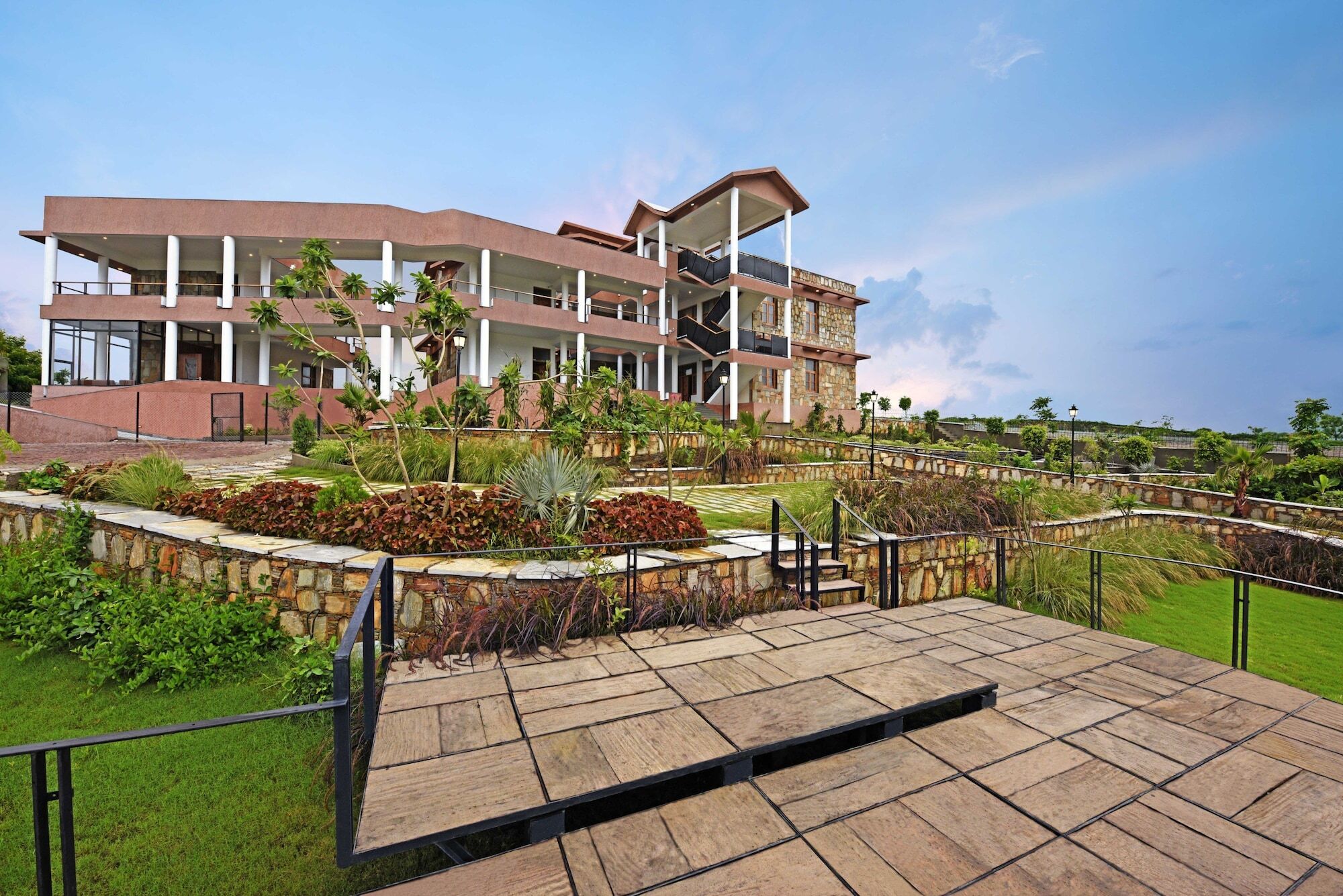 Palm Valley Svasti Resort Nāi Exterior photo